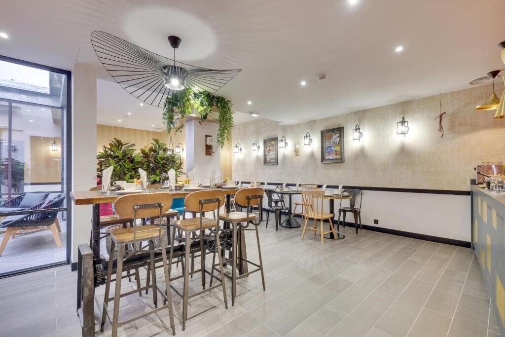 Фотографія Hotel Lucien & Marinette (ex. Lucien Et Marinette Hotel) 3*