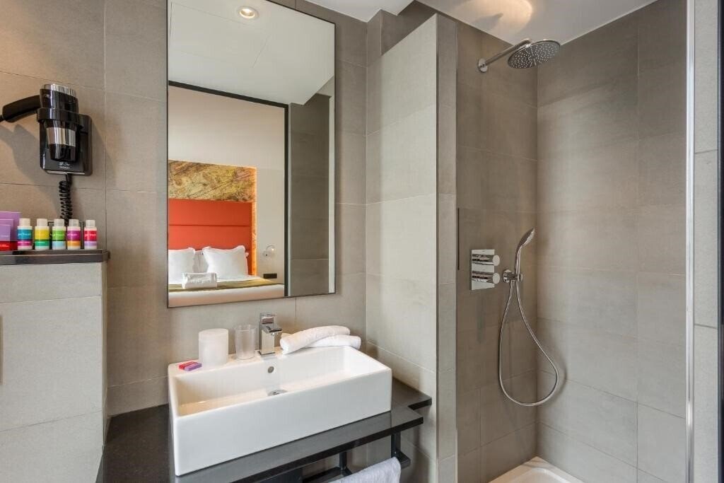 Фото Hotel Scarlett 3*