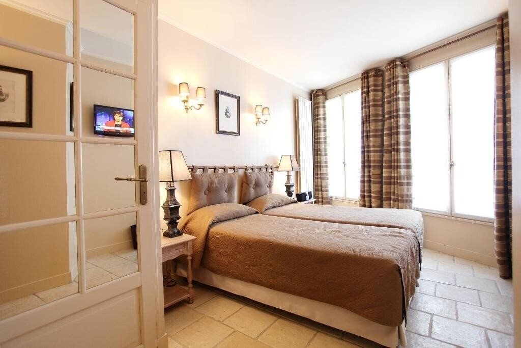 Готель Hotel Albe Bastille 3*