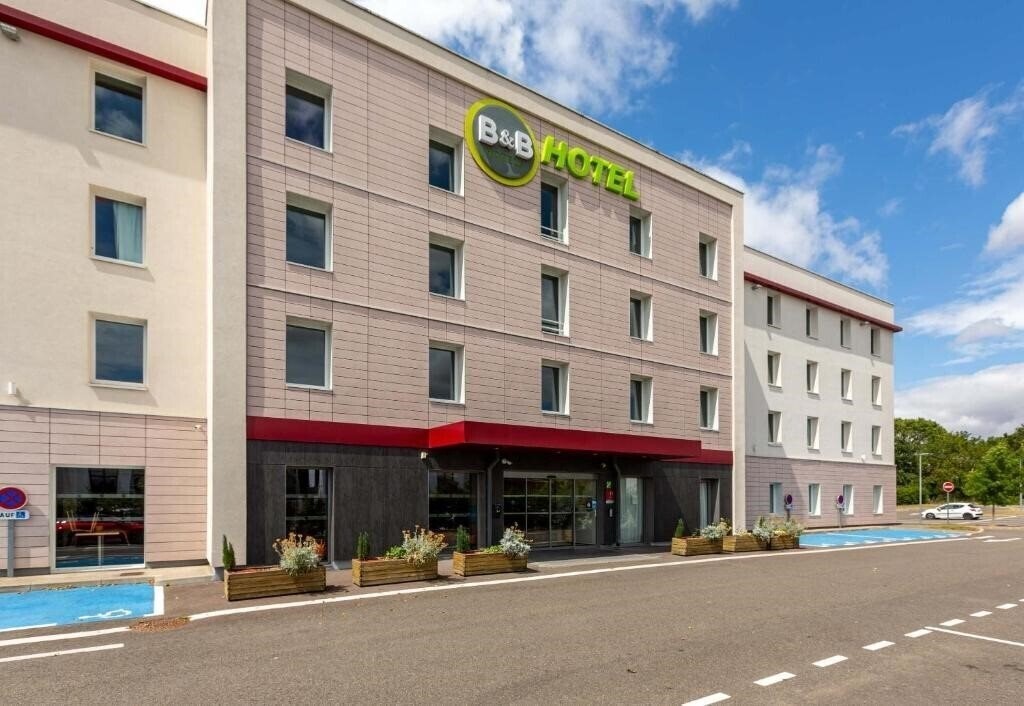 Готель B&B Hotel Chartres Oceane 2*