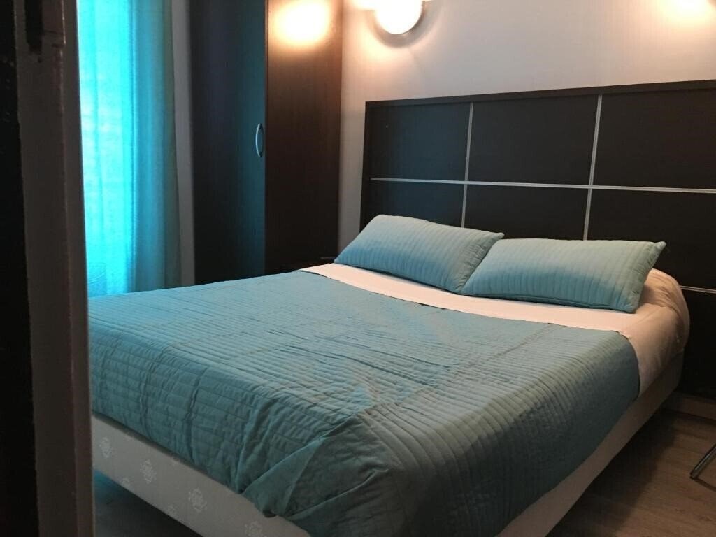 Фото Hotel du Globe 18 2*