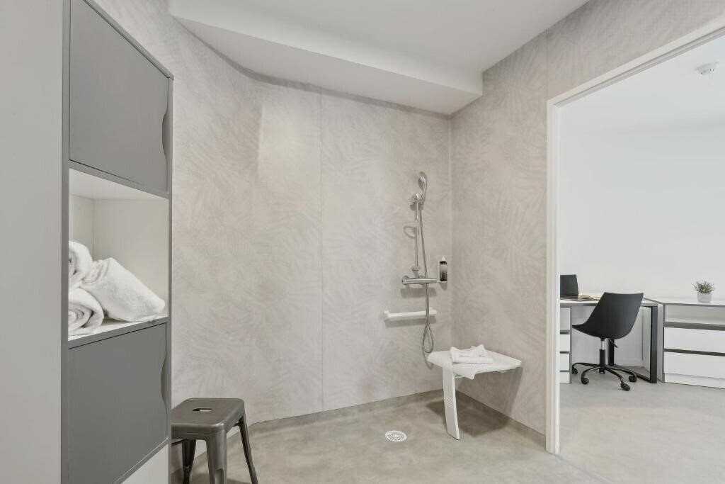 Фотография All Suites Appart Hotel Noisy Le Grand 3*