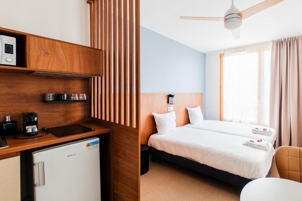 Готель Ecla Paris Villejuif 3*