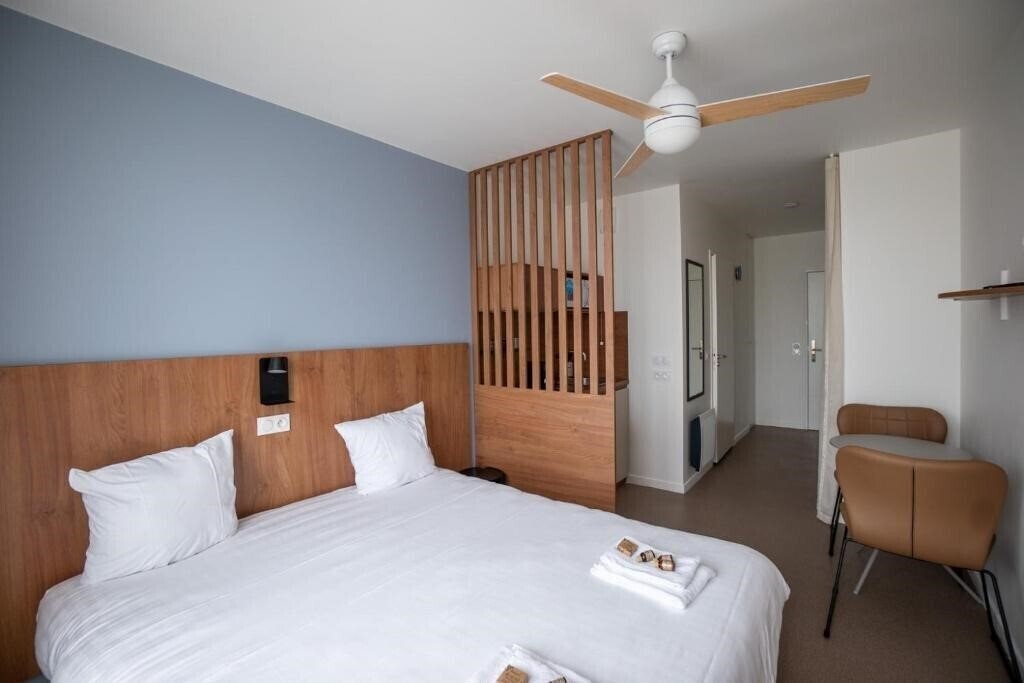 Картинка Ecla Paris Villejuif 3*