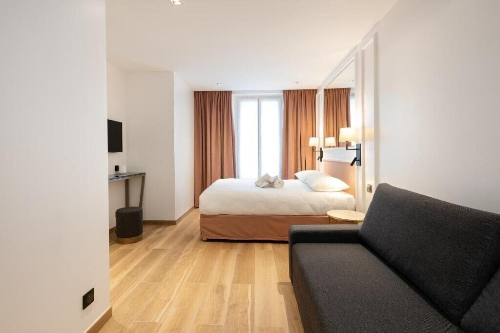 Картинка Hotel Au Coeur de Republique 3*