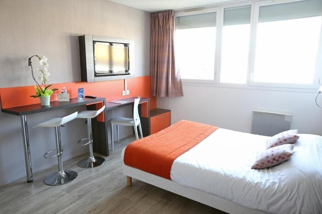 Фотографія Adonis Paris Sud 3*
