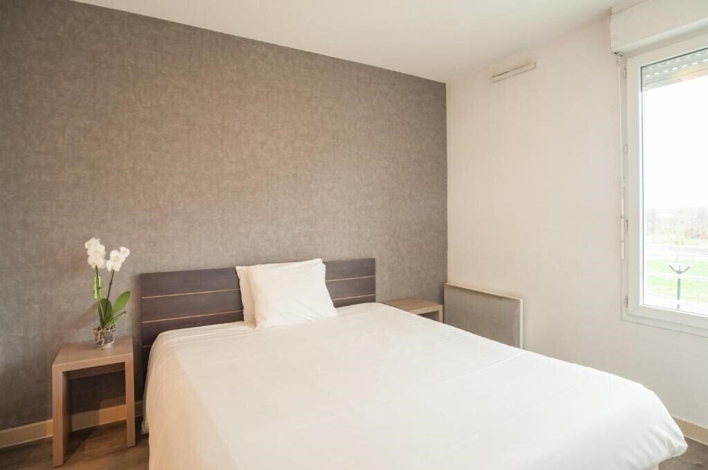 Фотография City Residence Chelles 3*