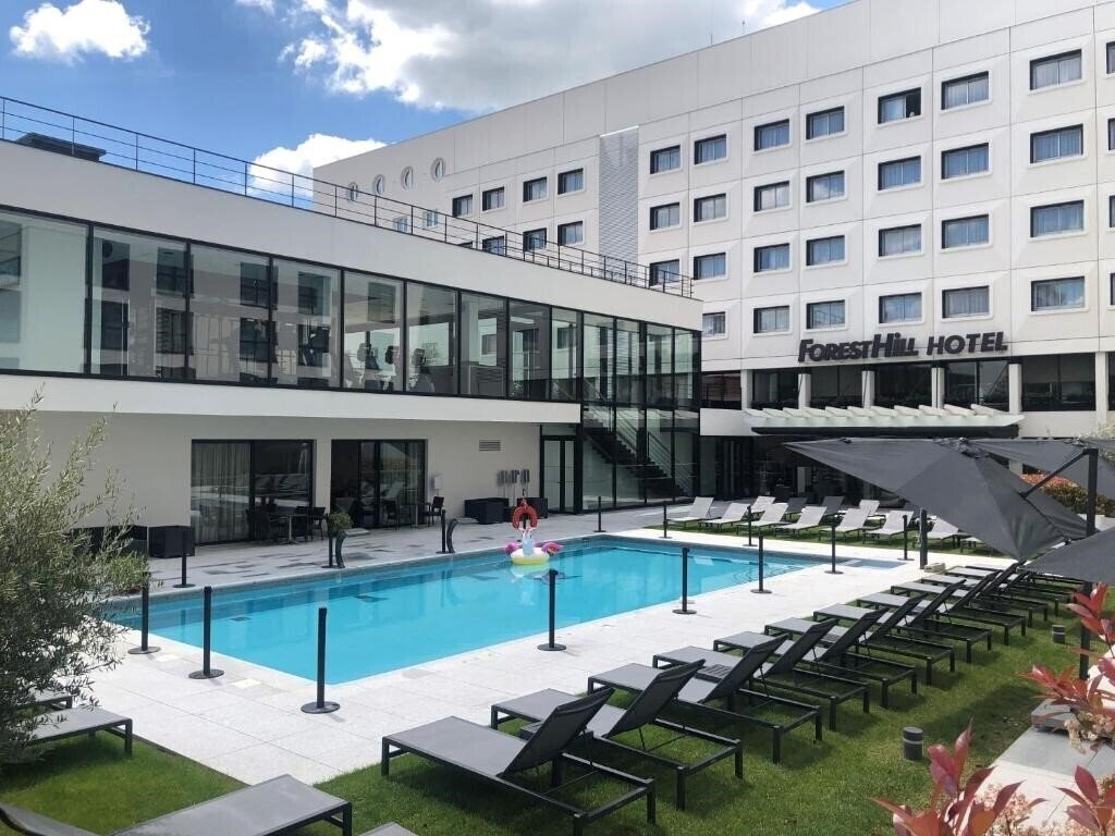 Отель Hotel Forest Hill Paris Meudon Velizy 4*