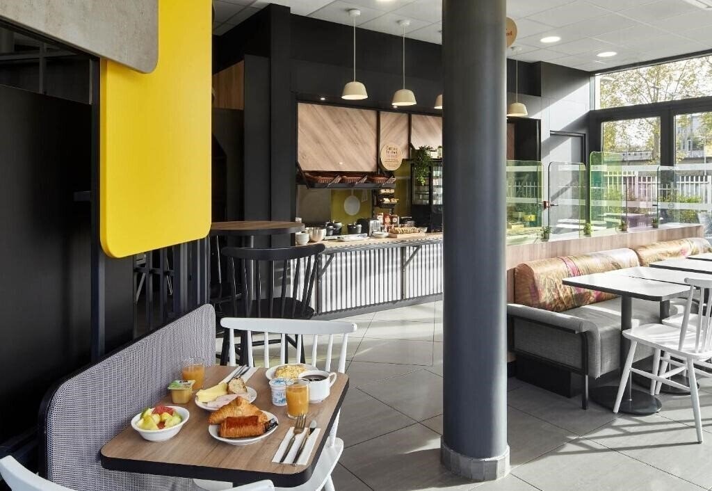 Фотографія B&B Hotel Nanterre Rueil Malmaison 3*