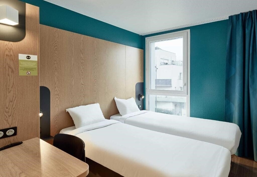 Фотография B&B Hotel Orly Chevilly Marche International 3*