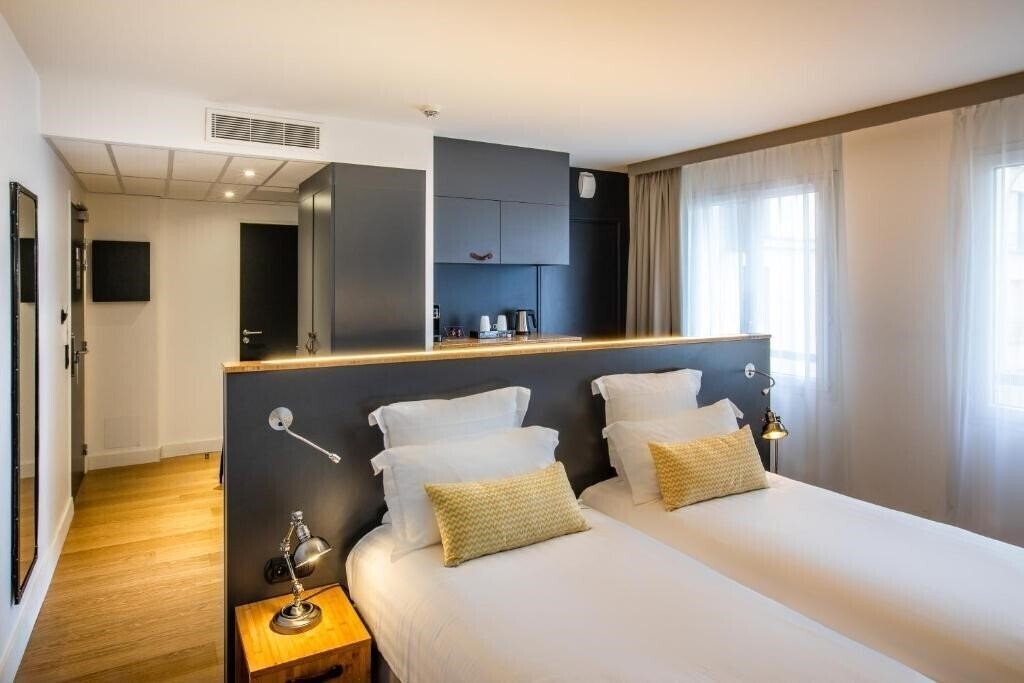 Фото Best Western Plus Hotel Suitcase Paris La Defense 4*