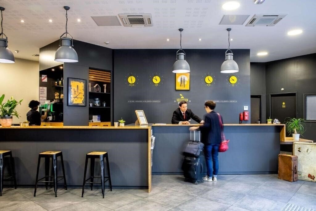 Изображение Best Western Plus Hotel Suitcase Paris La Defense 4*