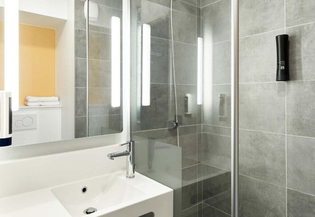 Фотографія B&B Hotel Champigny Sur Marne 3*
