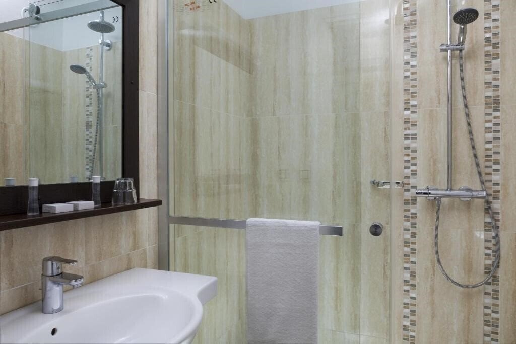 Фотография Hotel The Originals Paris Sud Orly Draveil 3*