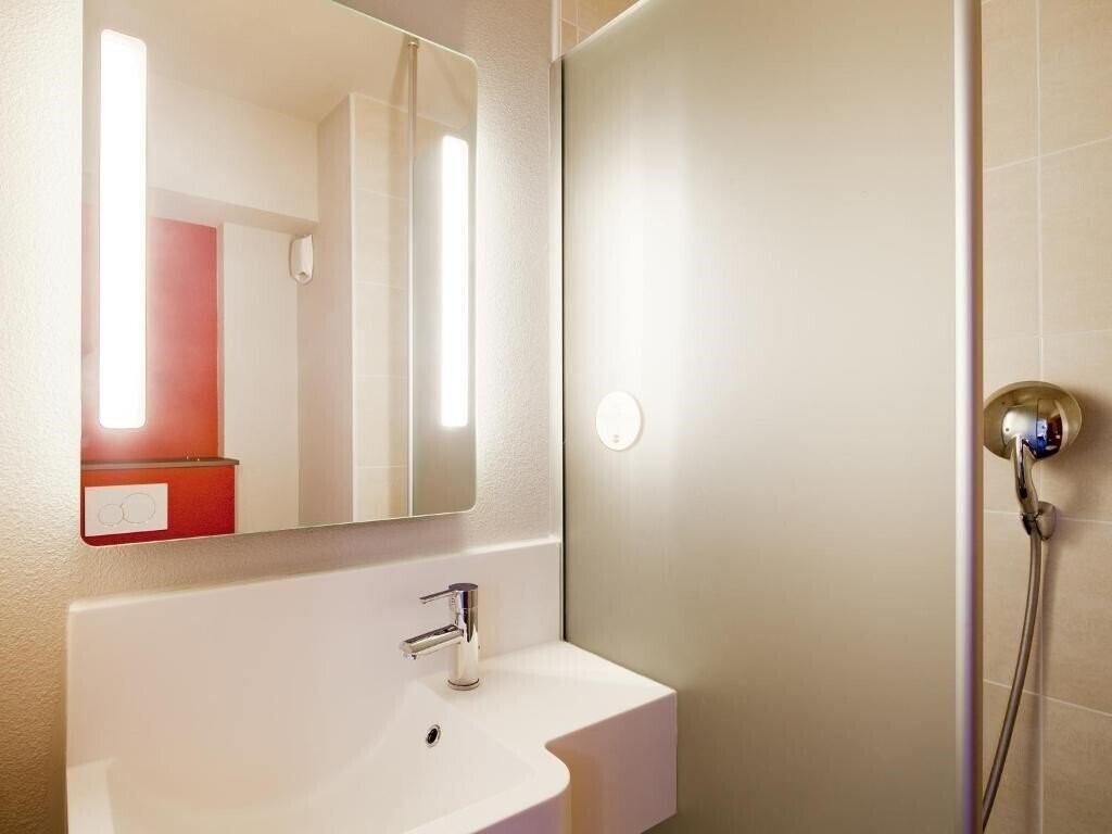 Зображення B&B Hotel Paris Est Bobigny Universite 3*