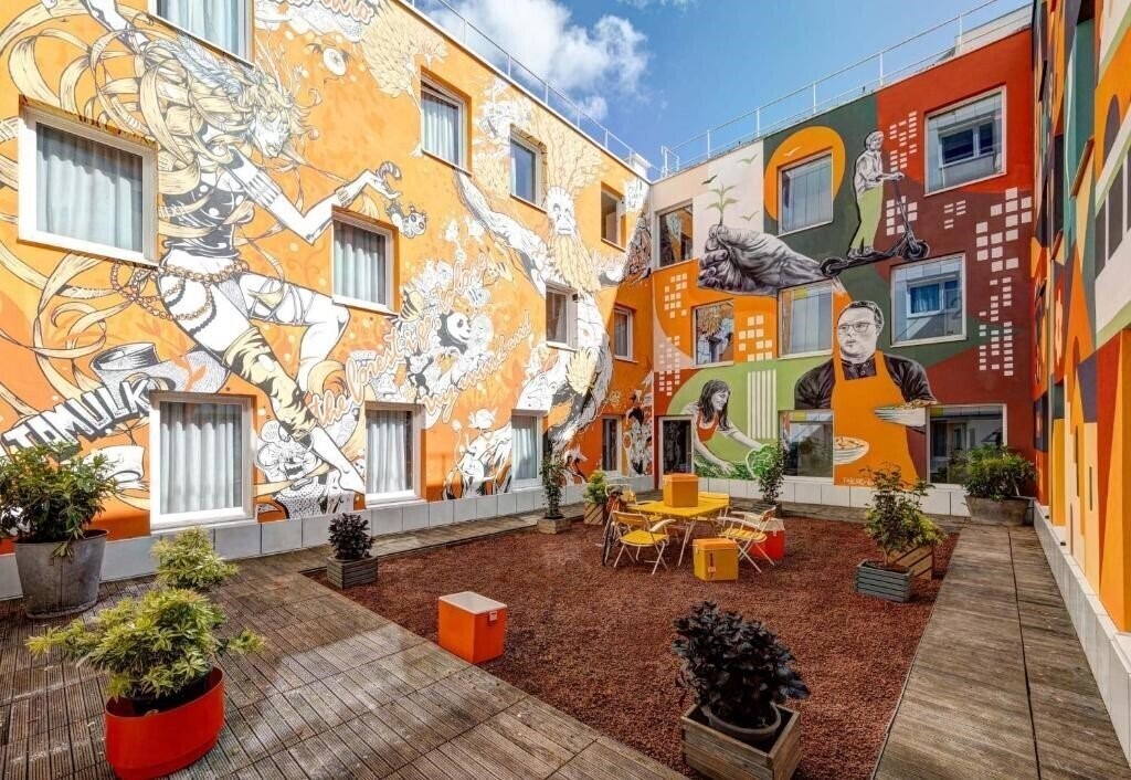 Отель B&B Home Paris Mairie de Saint Ouen (ex. B&B Hotel Paris Mairie de Saint Ouen) 3*