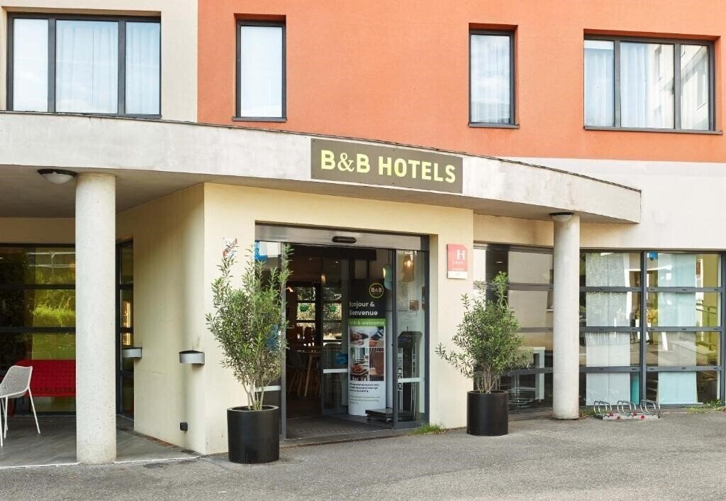 Фото B&B Home Velizy (ex. B&B Hotel Velizy Est) 4*