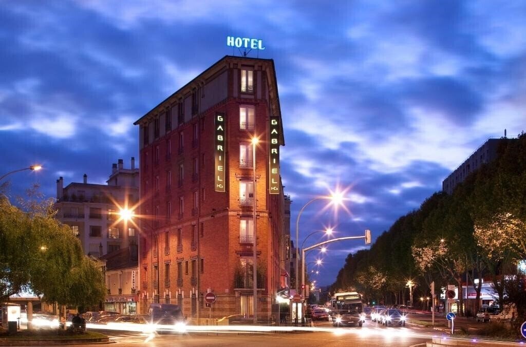 Отель Hotel Gabriel Issy Paris 3*