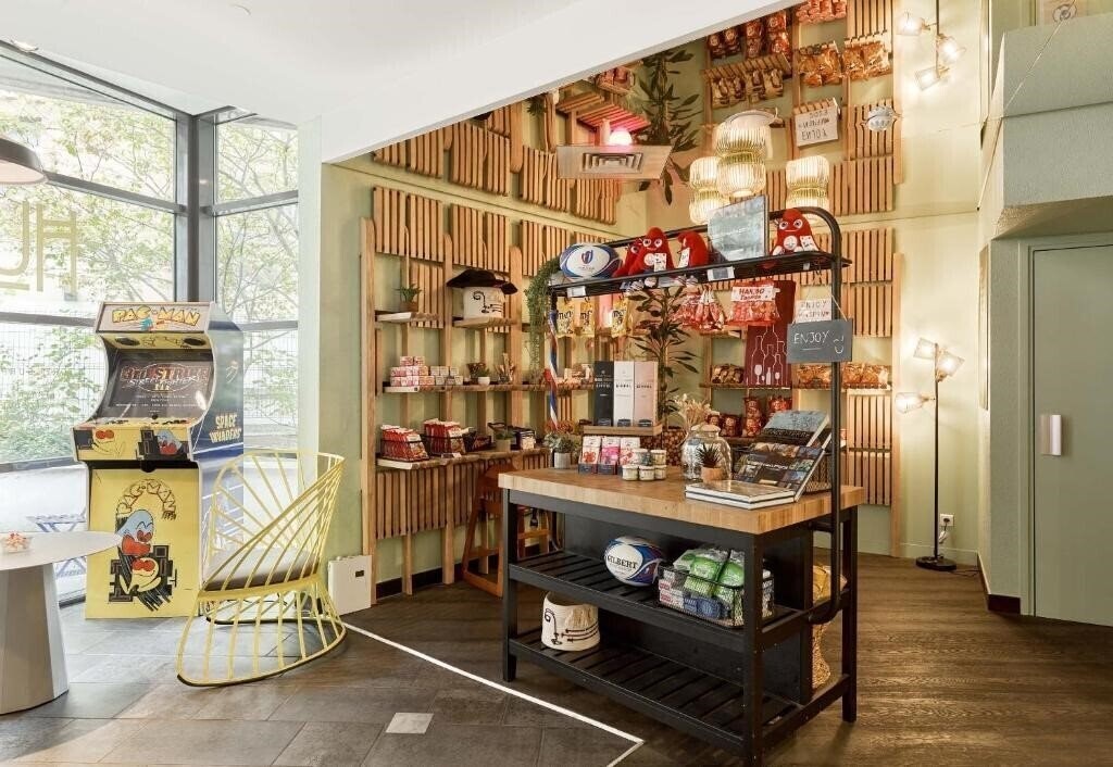 Картинка B&B Home Rueil Malmaison Gare (ex. B&B Hotel Rueil Malmaison Gare) 4*