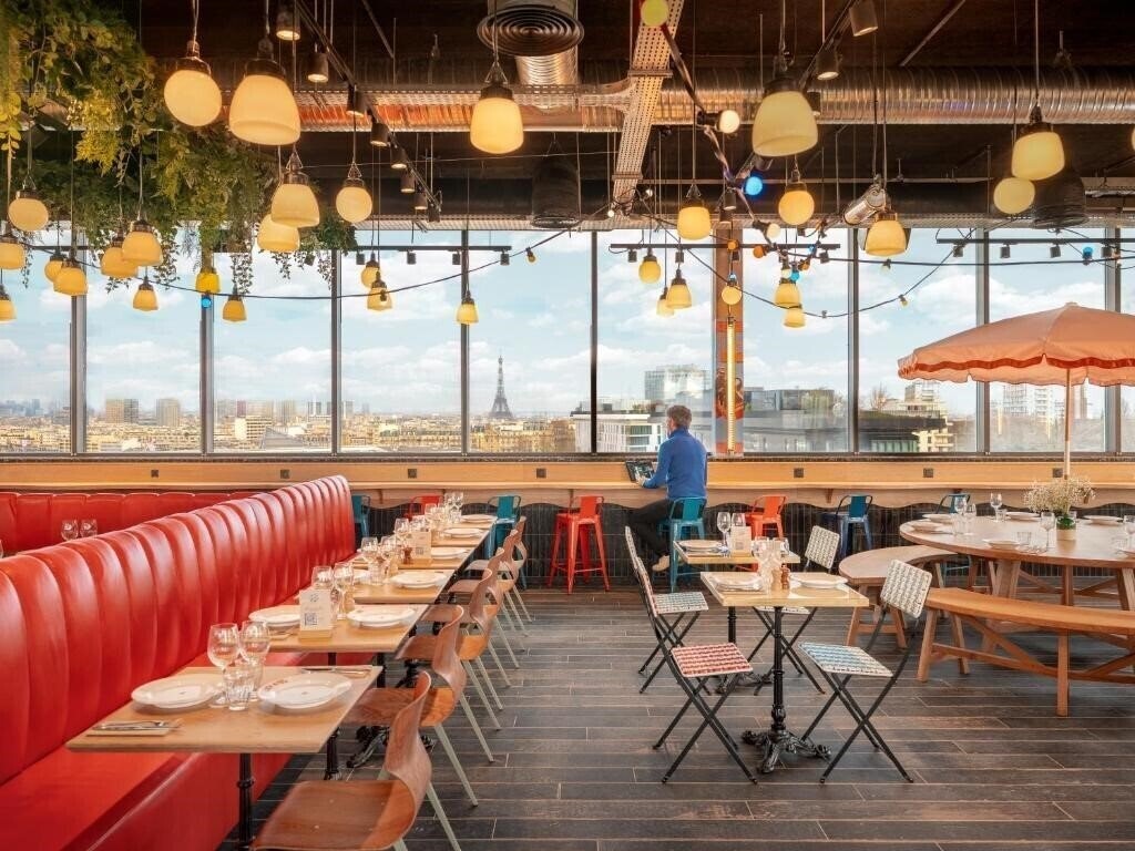 Отель Eklo Hotels Paris Porte de Versailles 3*