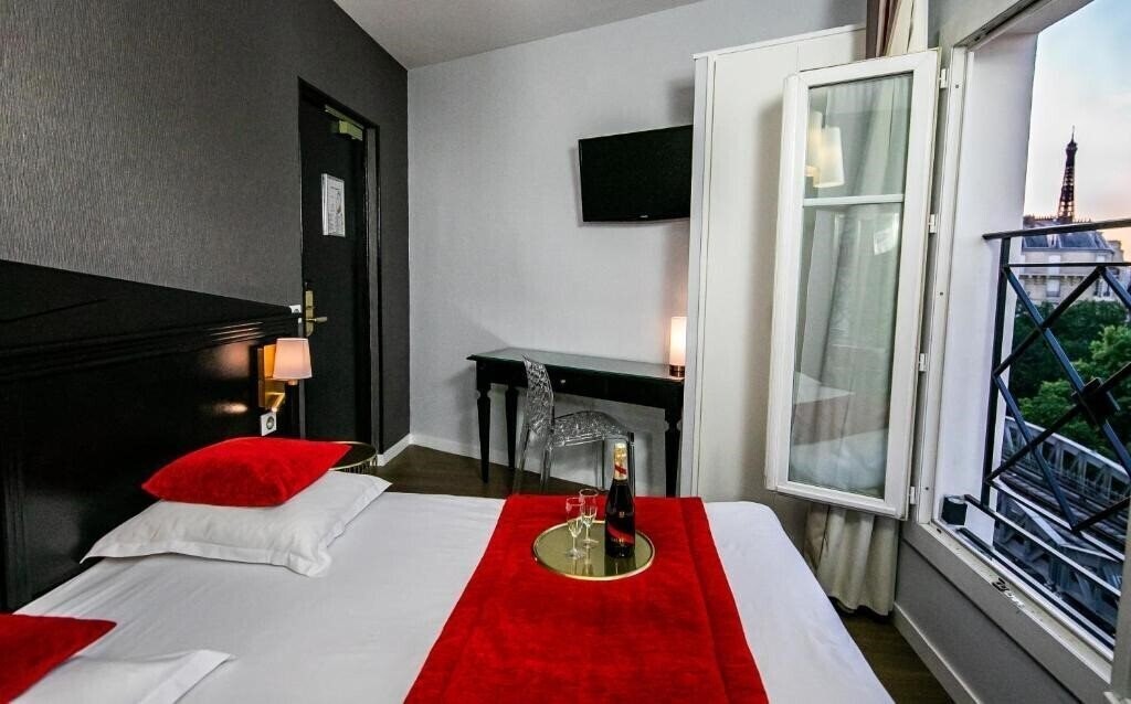 Фотографія Hotel Eiffel Villa Garibaldi 3*