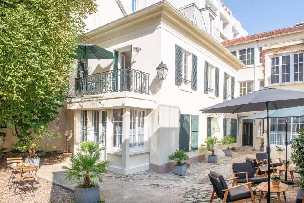 Отель Hotel Helzear Montparnasse 4*