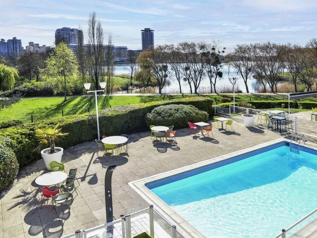 Готель Novotel Paris Creteil Le Lac 4*