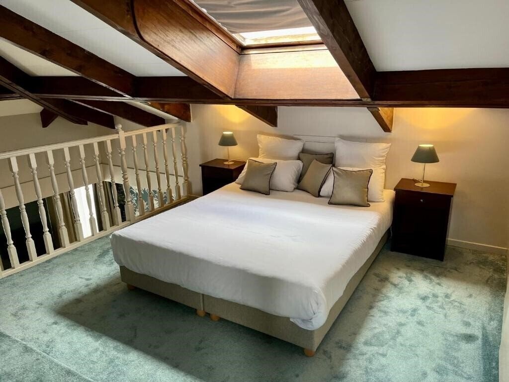 Фото Hotel Le Cardinal Rueil Centre 3*