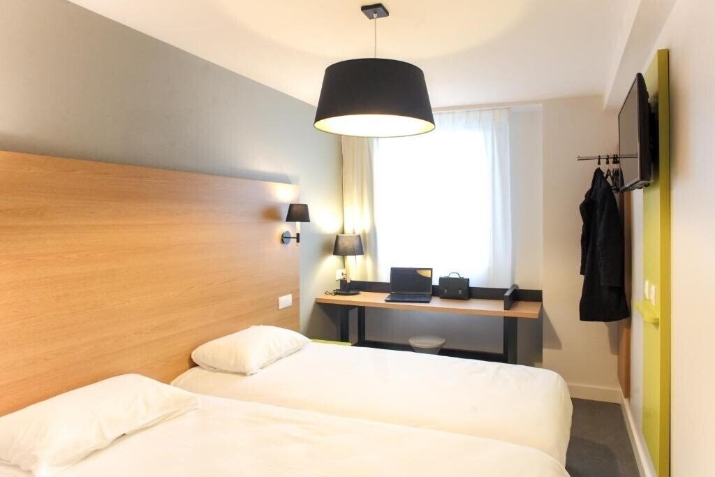 Картинка Reseda Porte de Bagnolet 3*