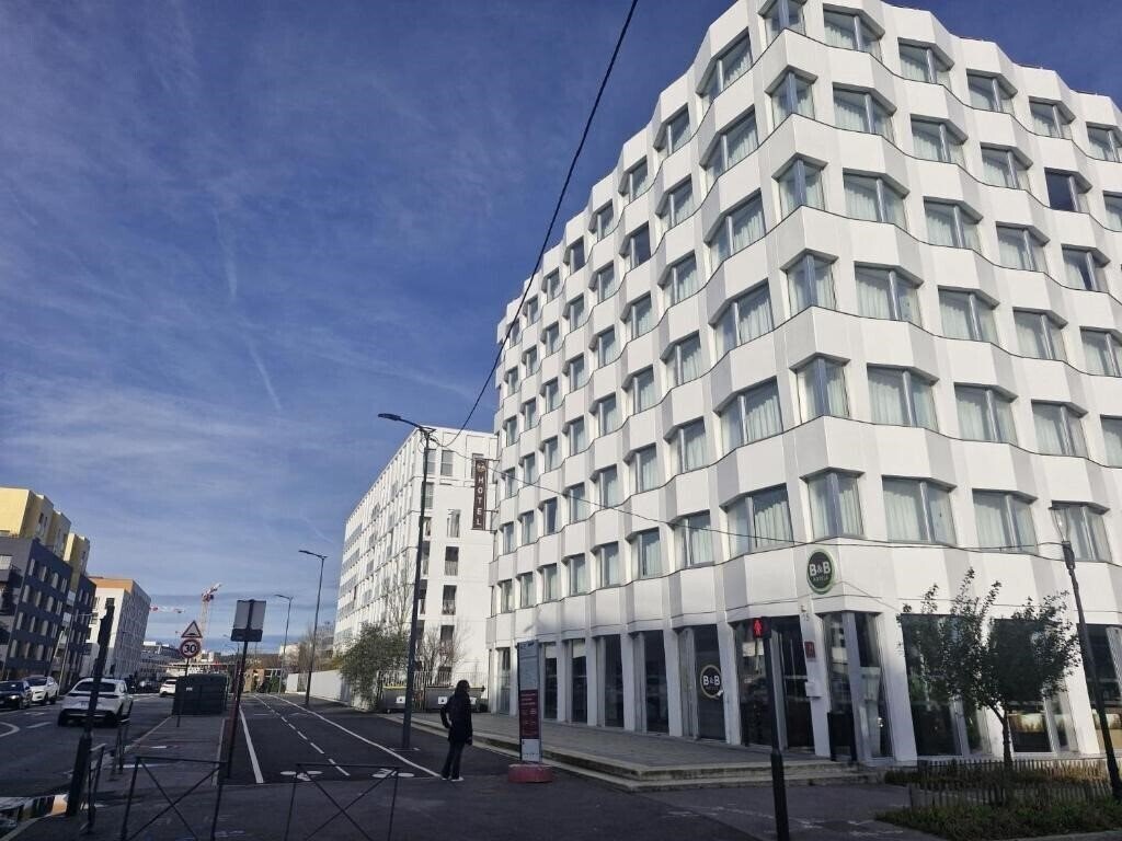 Фото B&B Hotel Massy Gare TGV 3*