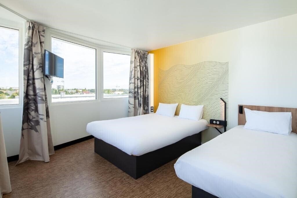 Картинка B&B Hotel Massy Gare TGV 3*