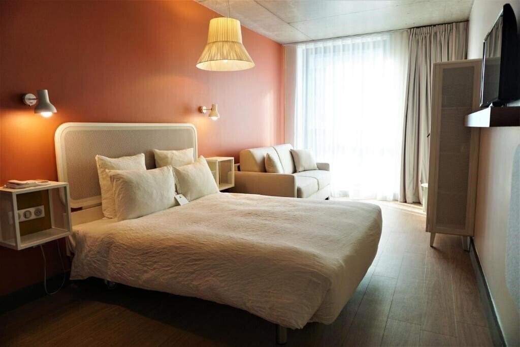 Отель Okko Hotels Paris La Defense 4*