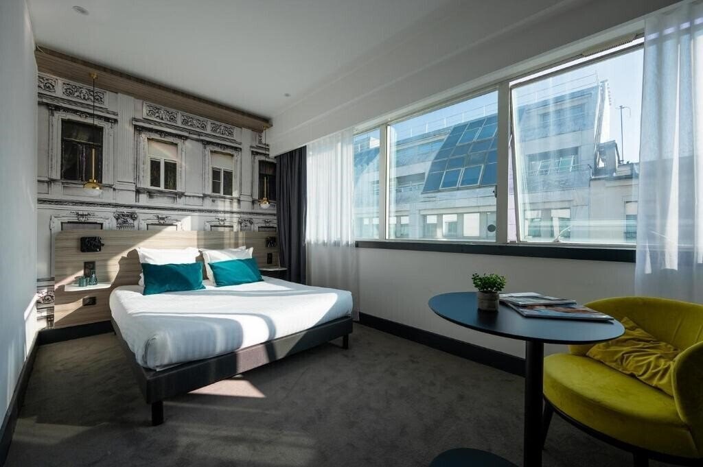 Отель Nemea Appart Hotel Paris Levallois 4*