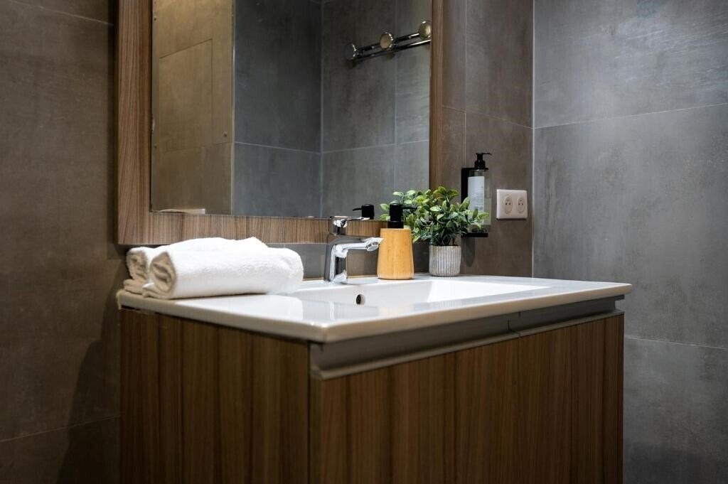 Картинка Nemea Appart Hotel Paris Levallois 4*