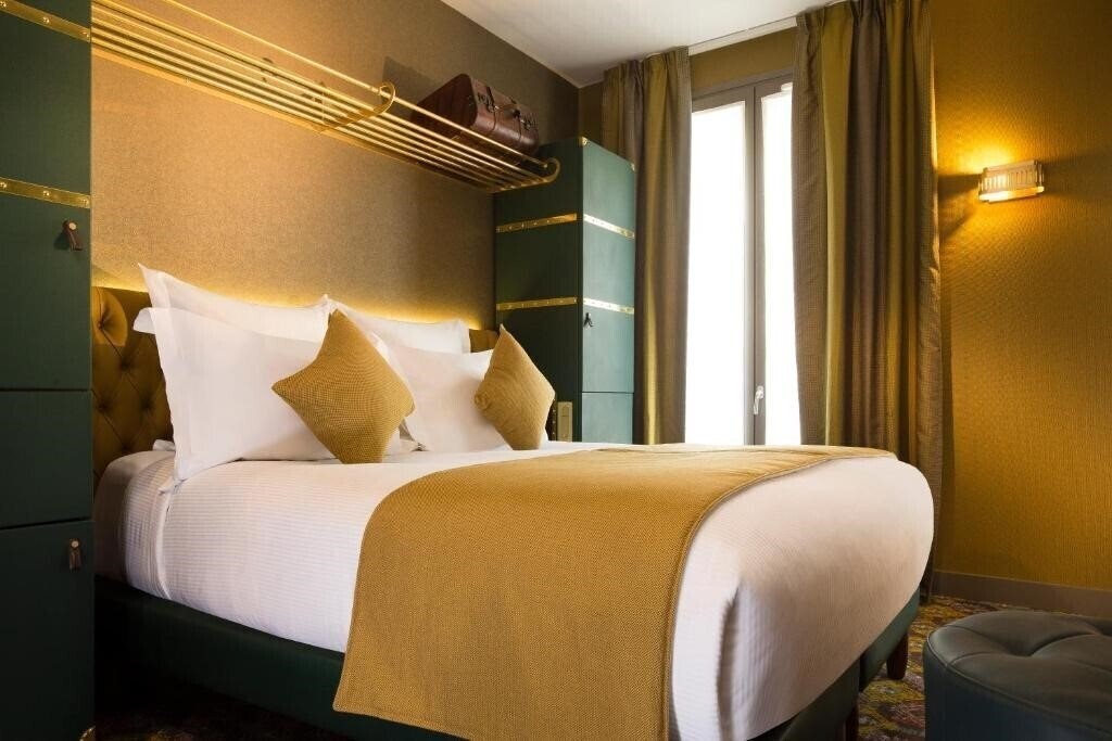 Фото Hotel Whistler 4*