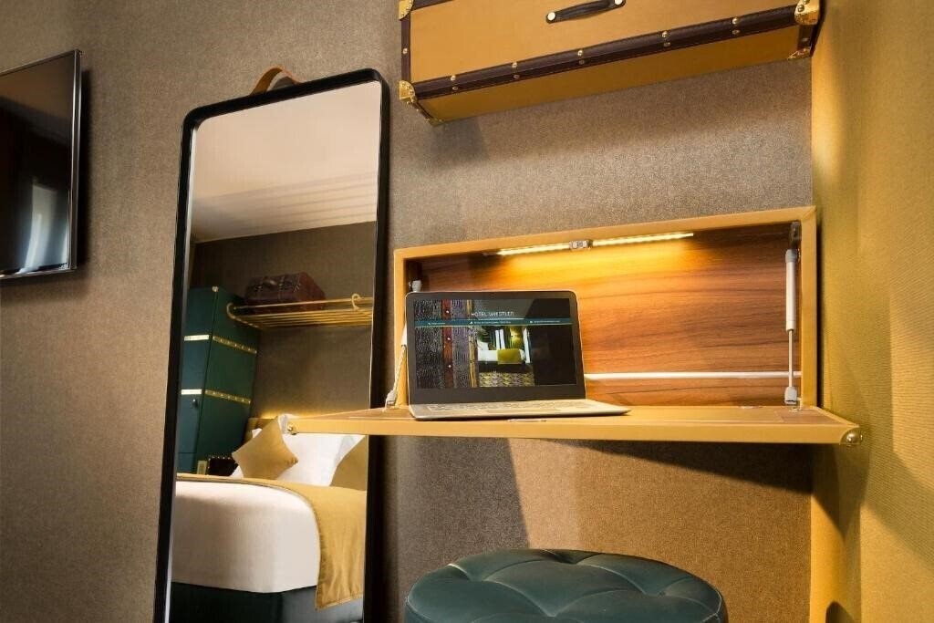 Картинка Hotel Whistler 4*