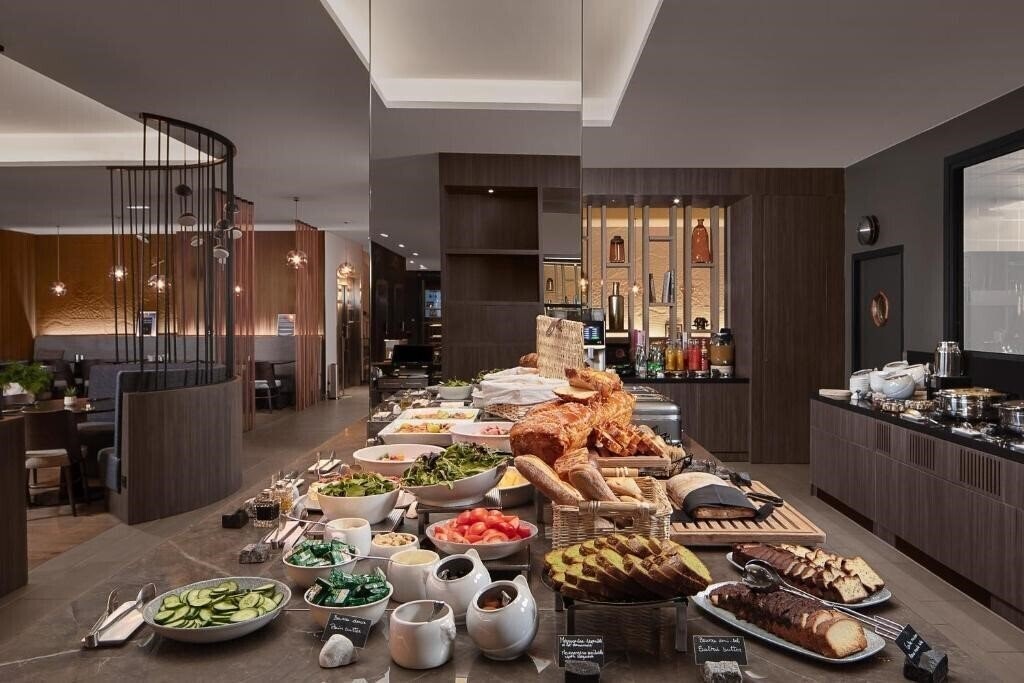 Фотография Courtyard by Marriott Paris Porte de Versailles 4*