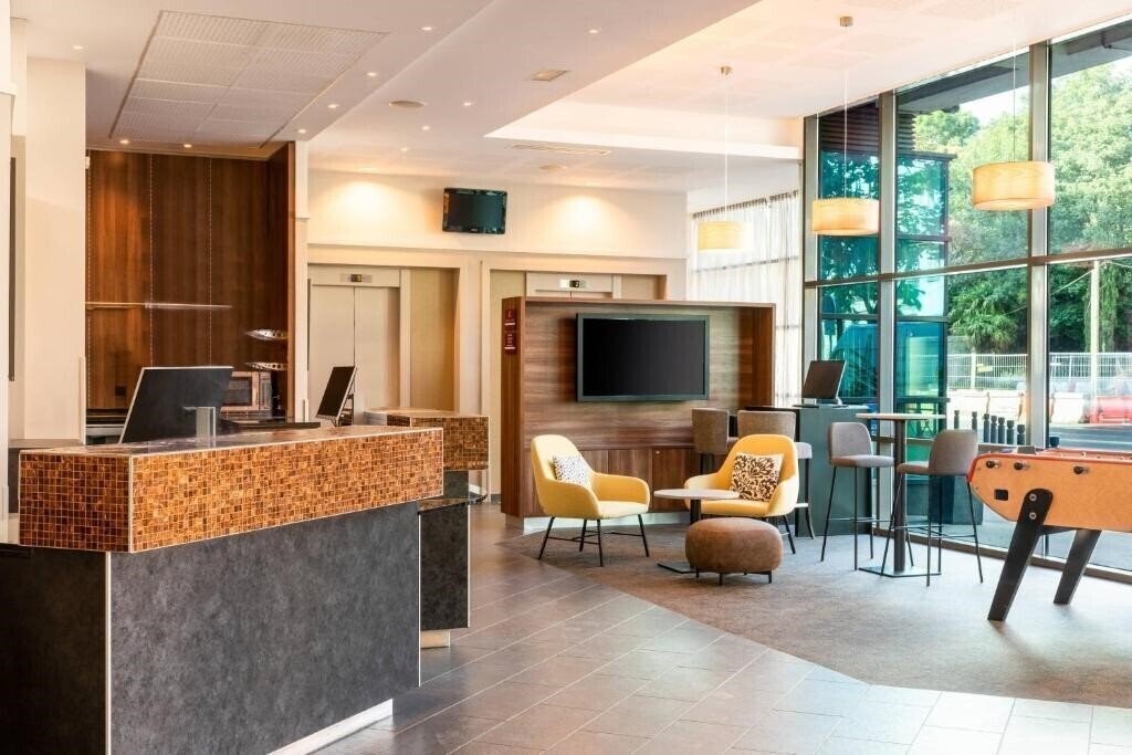 Фото Courtyard by Marriott Paris Saint Denis 4*