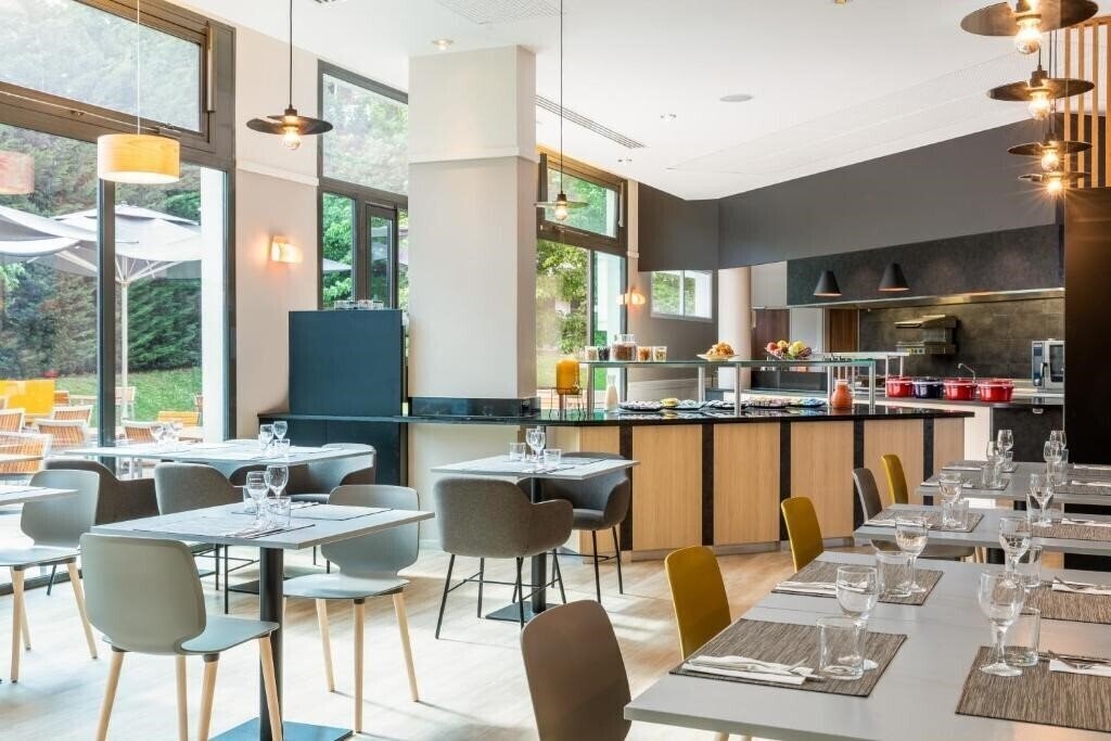 Картинка Courtyard by Marriott Paris Saint Denis 4*
