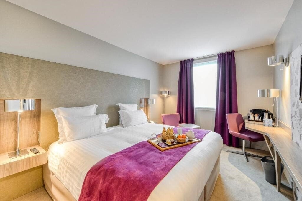 Фото Best Western Plus Paris Velizy 4*