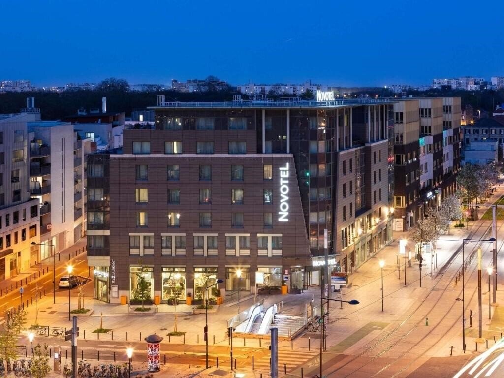 Отель Novotel Paris Stade Basilique 4*