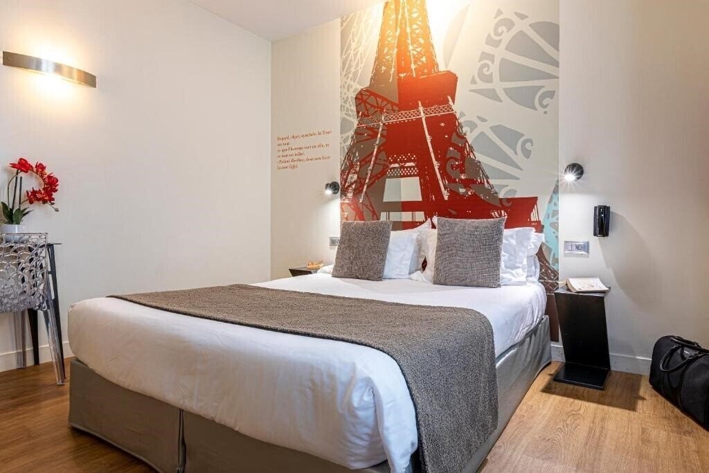 Изображение Hotel Alpha Paris Eiffel by Patrick Hayat 3*