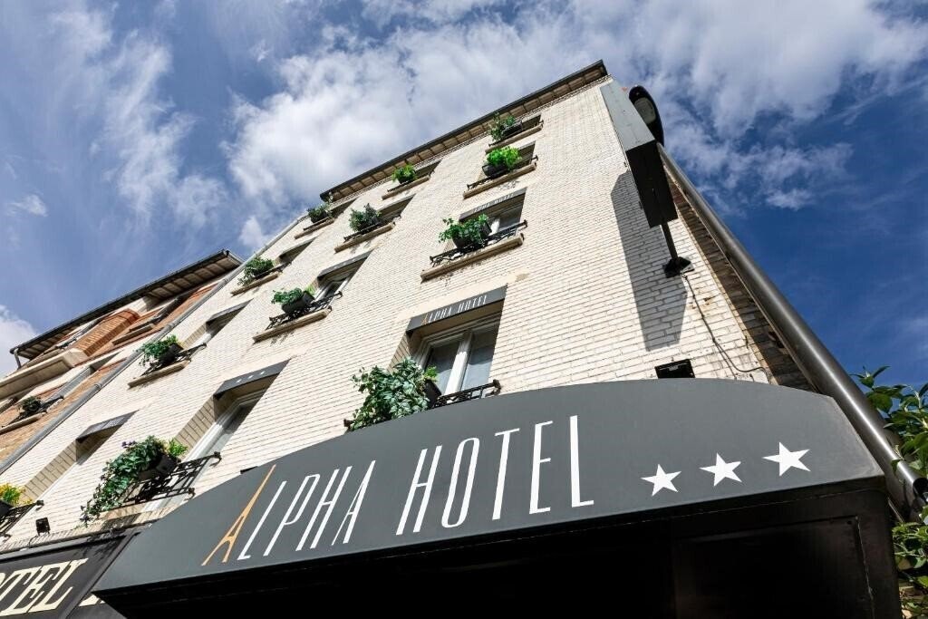 Отель Hotel Alpha Paris Eiffel by Patrick Hayat 3*