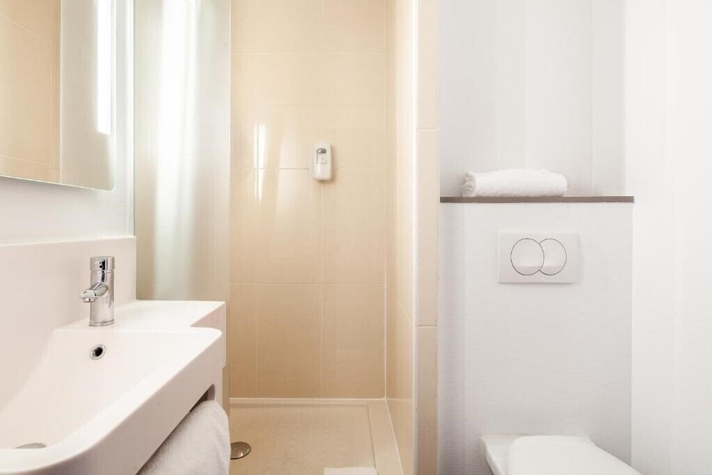 Фотография B&B Hotel Paris Saint Denis Pleyel 3*