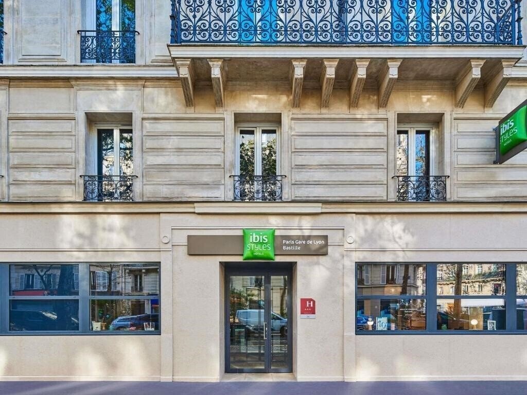 Готель Ibis Styles Paris Gare de Lyon Bastille 3*