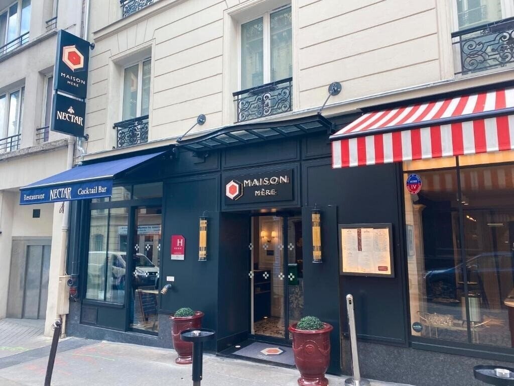 Готель Maison Mere 4*