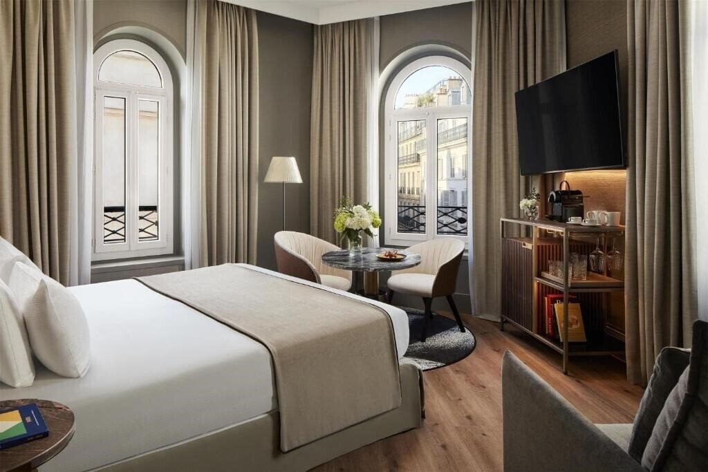Фото NH Collection Paris Ponthieu Champs Elysees 4*