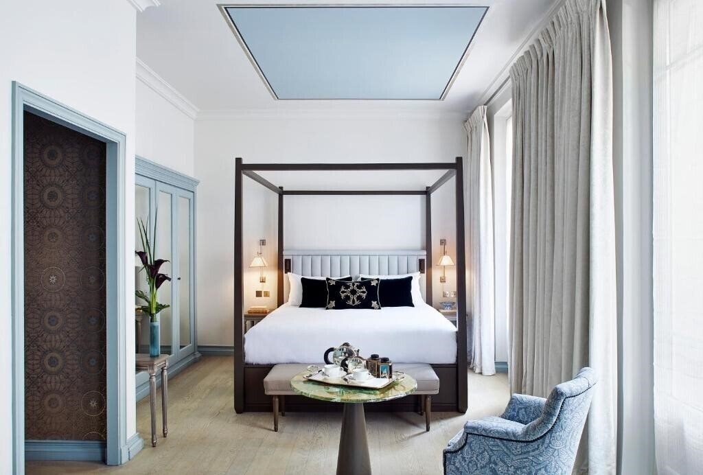 Фото Hotel de Montesquieu 5*