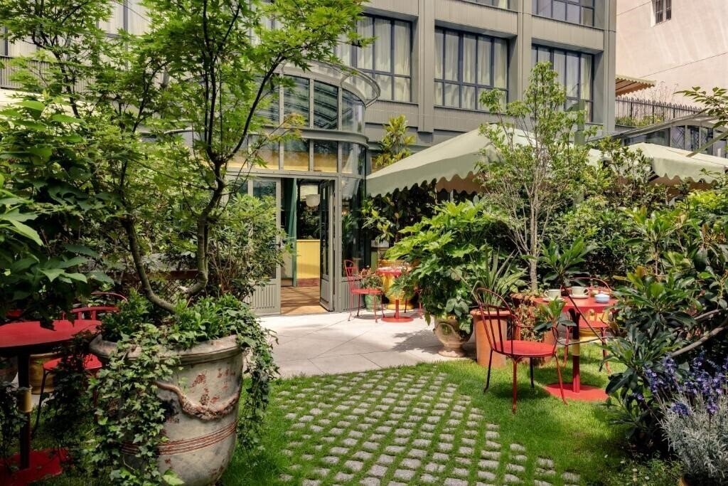 Отель La Fantaisie 5*