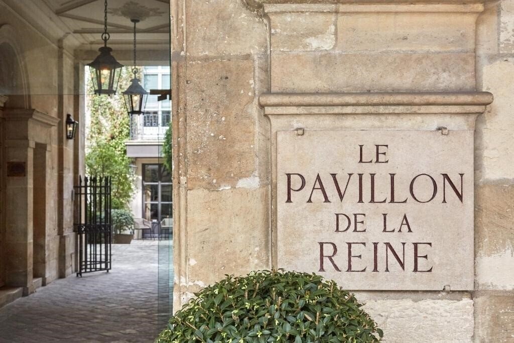 Изображение Le Pavillon de La Reine 5*